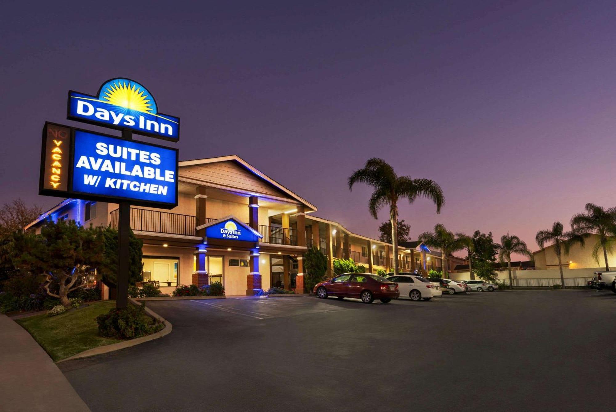 Days Inn & Suites Sdsu - La Mesa - San Diego Exterior photo